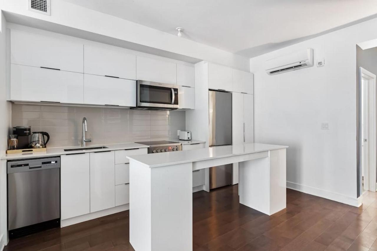 Saint-Laurent Montréal Dış mekan fotoğraf